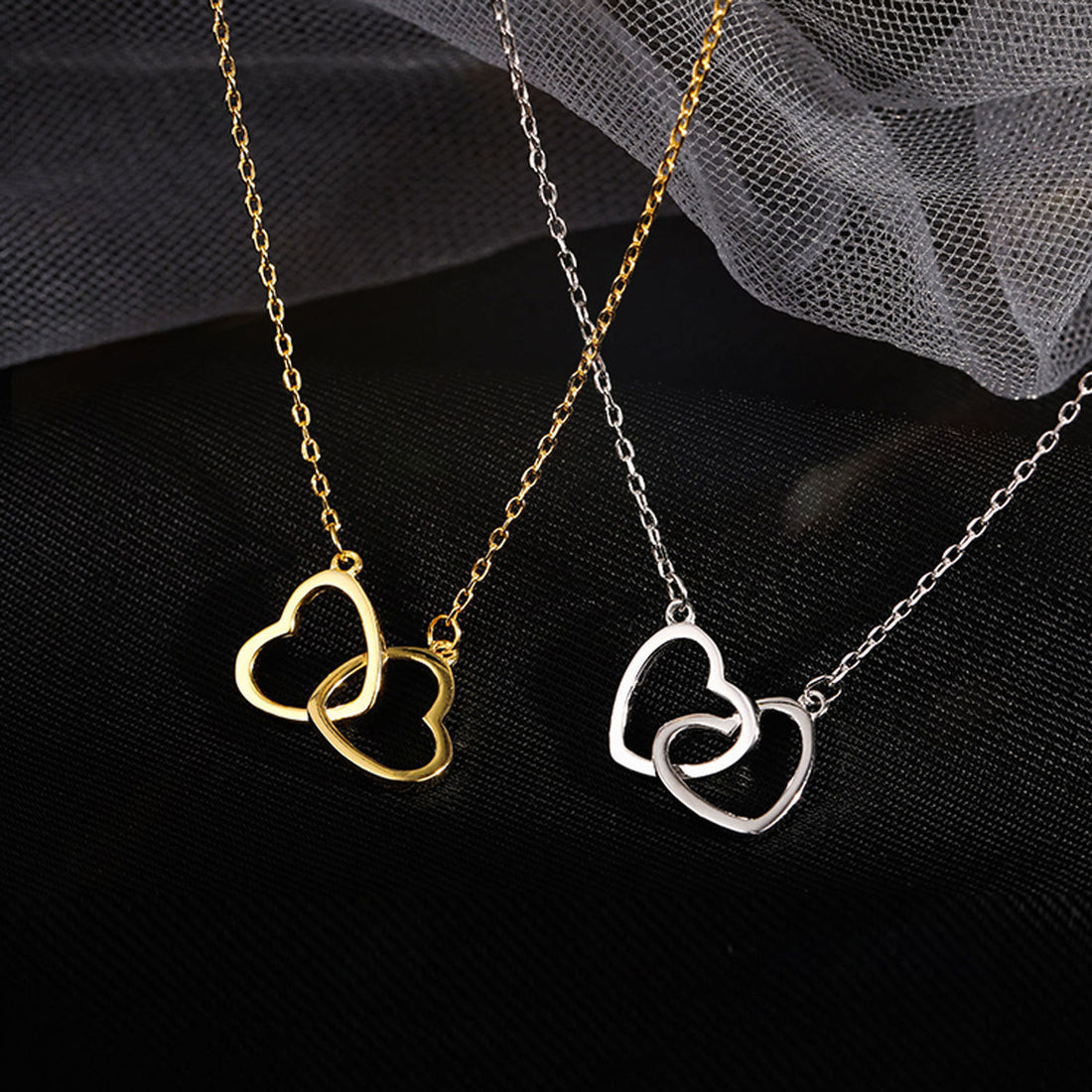 Grace Entangled Heart Necklace 18k Gold Plated