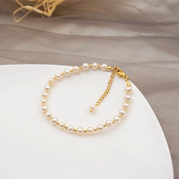 Shyla Pearl Beaded Bracelet