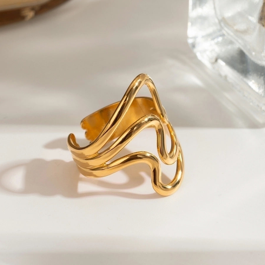 Natasha Wave Ring 18k Gold Plated